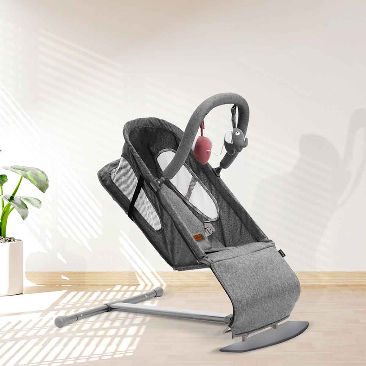 تيكنوم كرسي هزاز للأطفال باللون الرمادي الداكن مع ألعاب