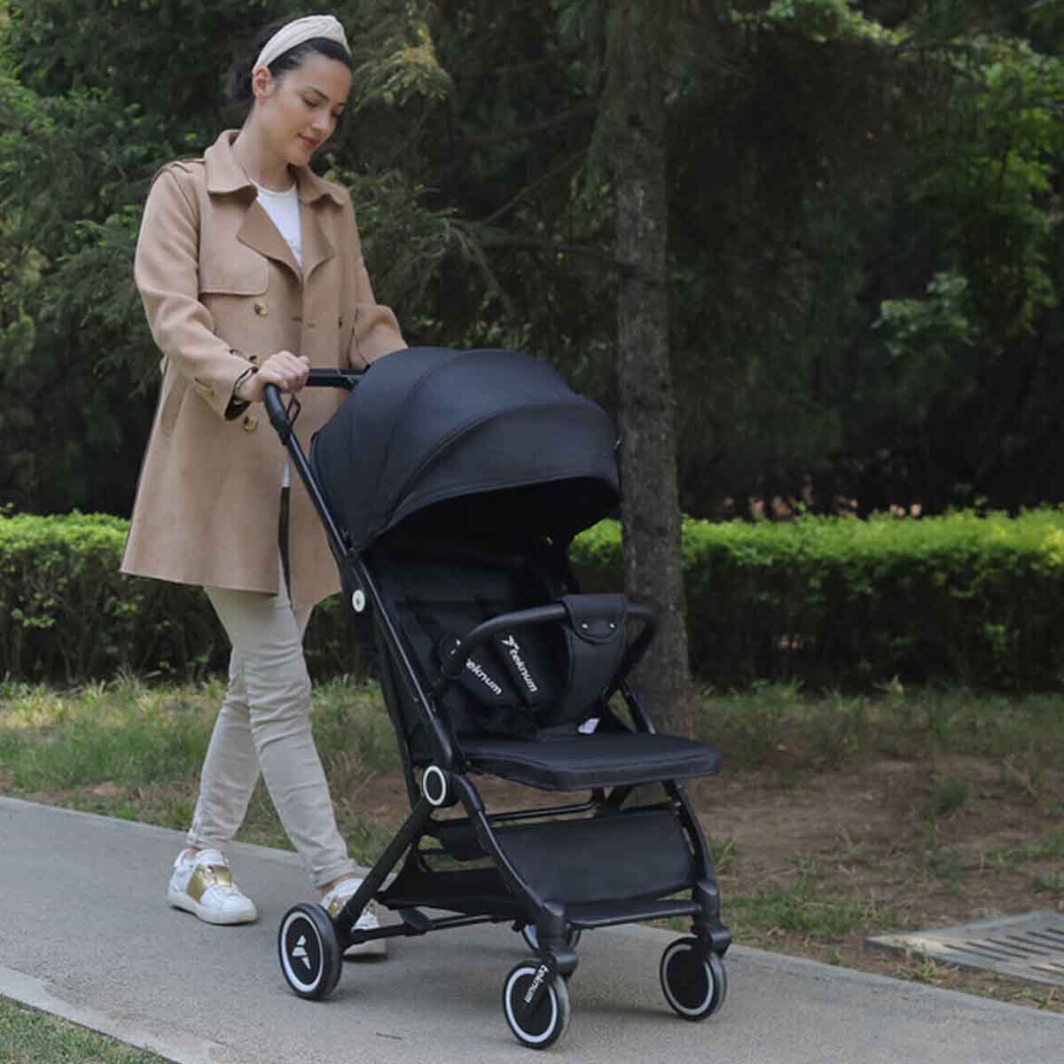 Teknum Black Travel Cabin Stroller with Coffee Cup Holder