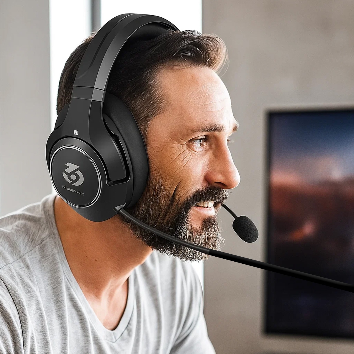 369 سماعة رأس سلكية للألعاب موديل R9 مع ميكروفون