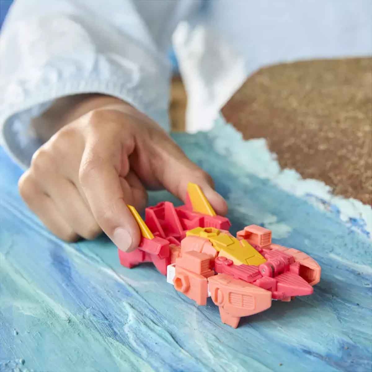 Transformers Cyberworld Elita 1 Cyber Changers Action Figure Unisex, 3-4 Years