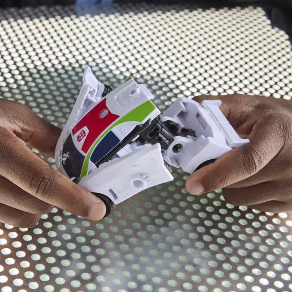 Transformers Cyberworld Wheeljack Cyber Changers Action Figure Unisex, 3-4 Years