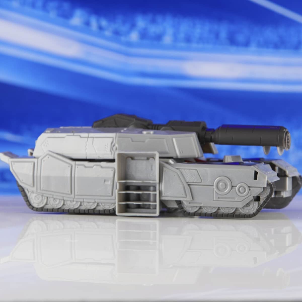 Transformers One 11″ Megatron D-16 Convertible Action Figure Unisex, 5-7 Years