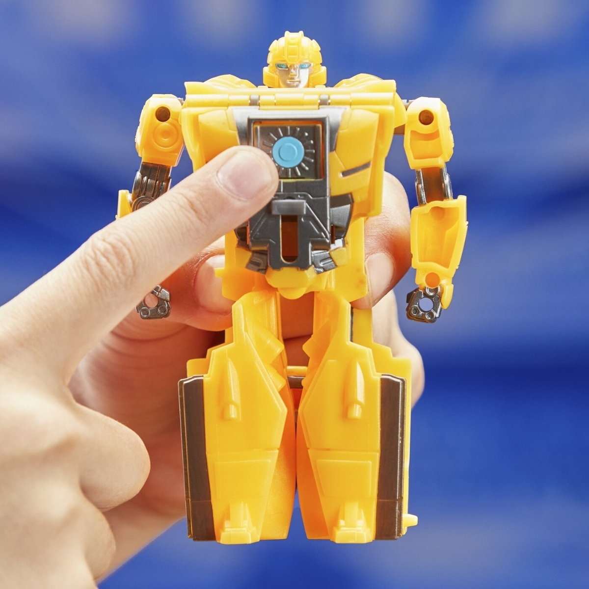 Transformers One 4″ COG Changer Bumblebee B-127 Action Figure Unisex, 5-7 Years