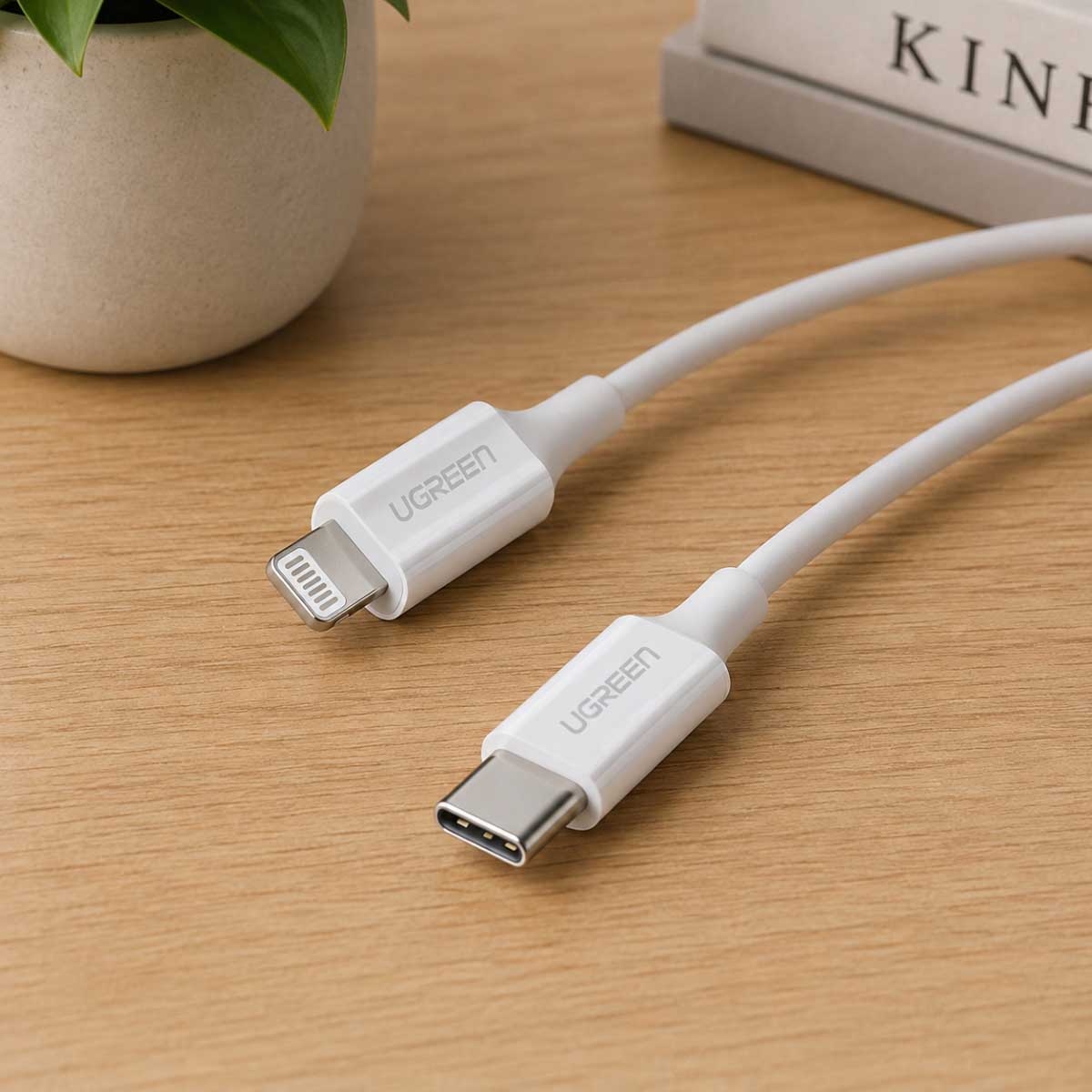 UGREEN White 1.5m 60W USB-C to Lightning Cable