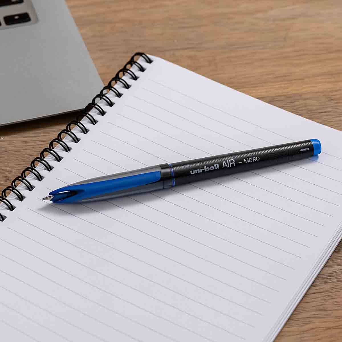 يوني بول قلم رولربول أزرق مايكرو بالحبر السائل 0.7 ملم