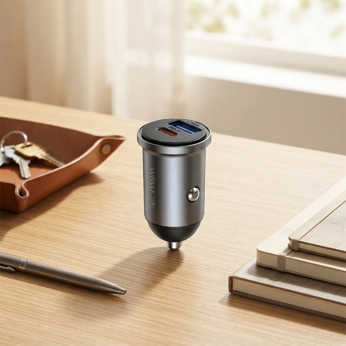 وايو شاحن سريع نانو لايت بقدرة 35 واط