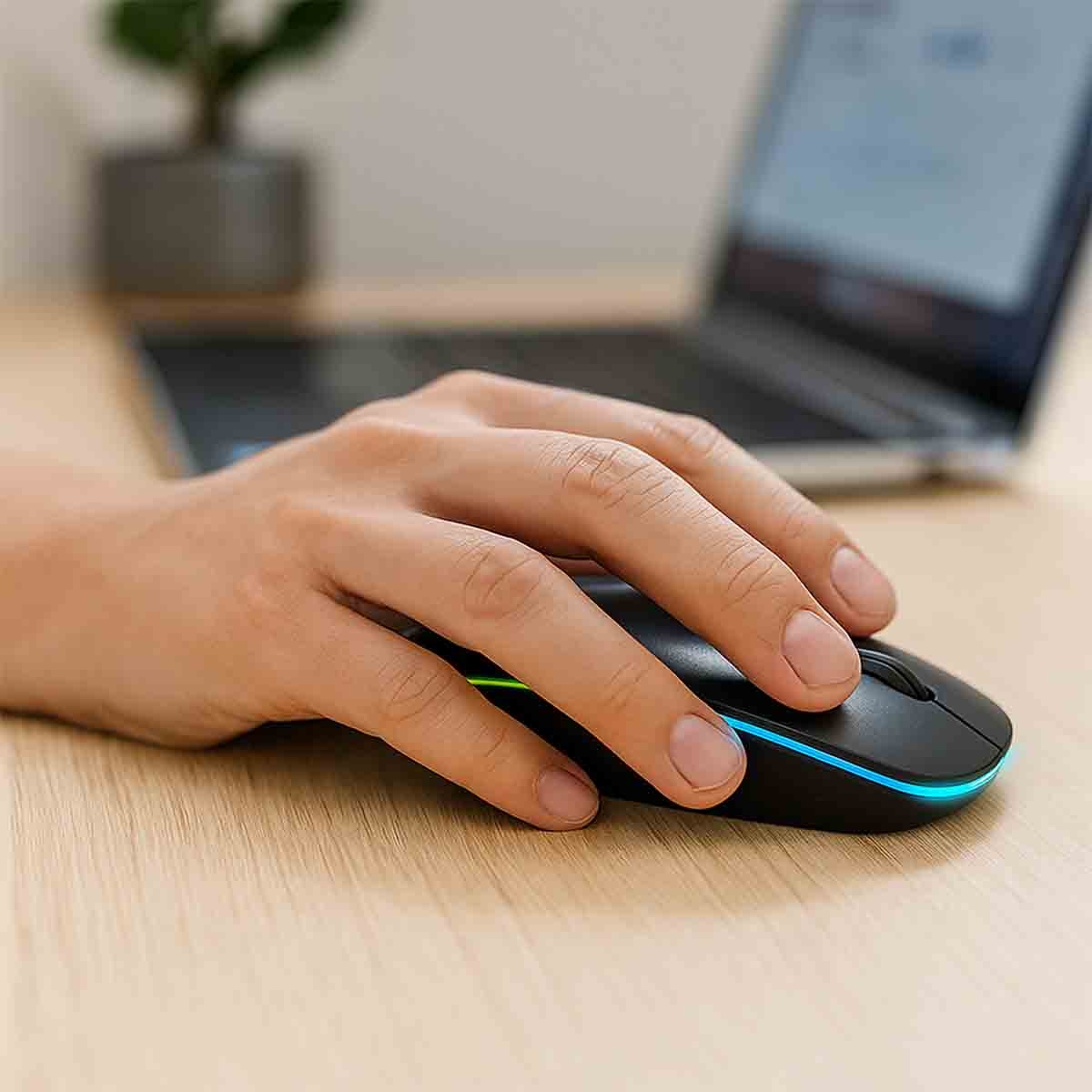 إكسترايك مي ماوس ألعاب لاسلكي بدقة قابلة للتعديل من 800 إلى 1600 DPI مع اتصال 2.4G وإضاءة RGB