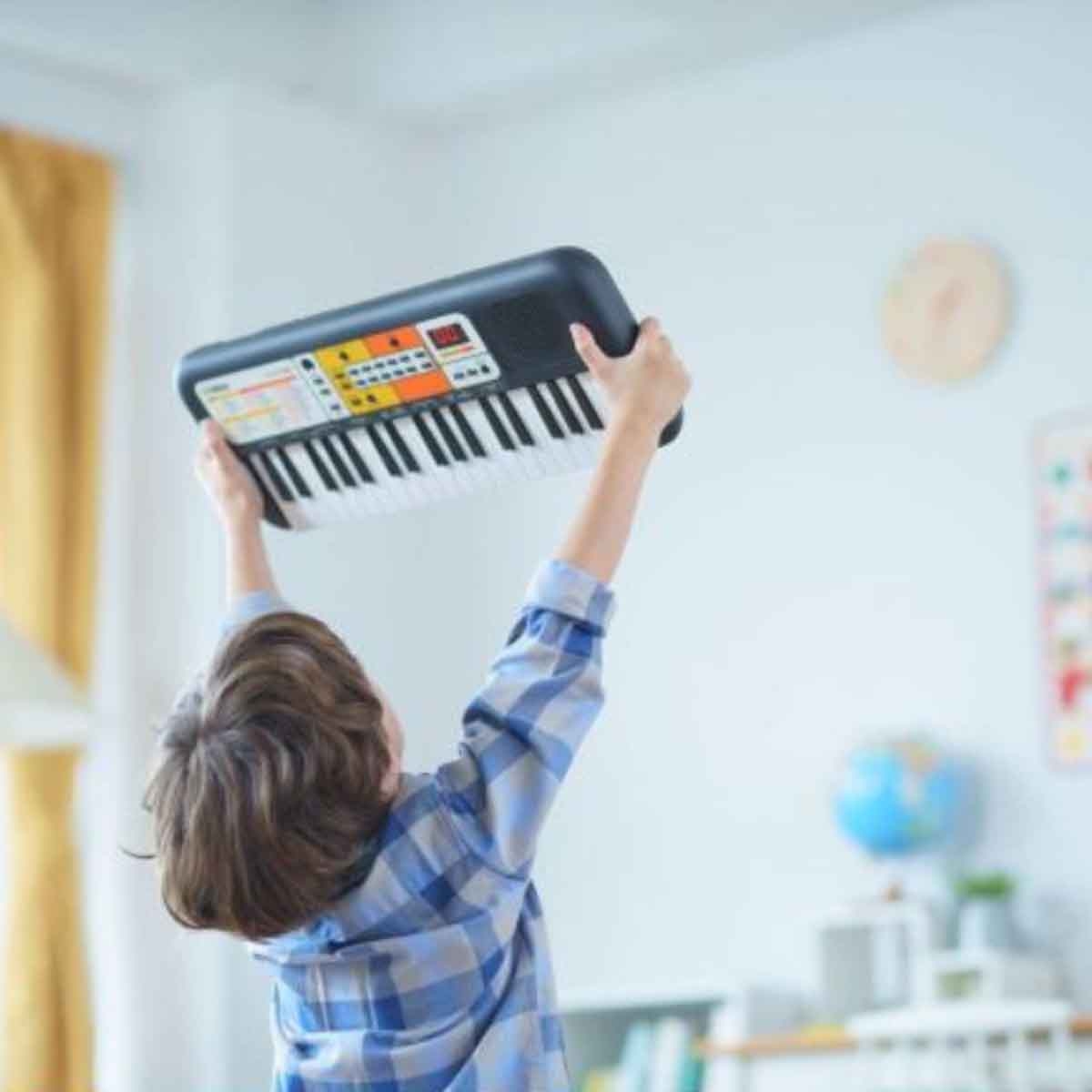 ياماها PSS-F30 لوحة مفاتيح موسيقية صغيرة