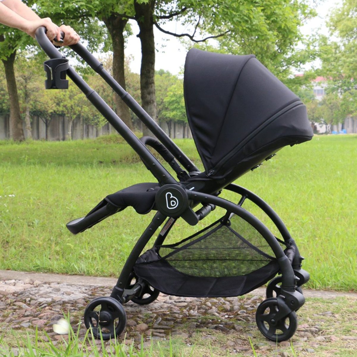 بيبي دريم عربة أطفال إيغل بلون أسود للأطفال من عمر 0 إلى 2 سنة