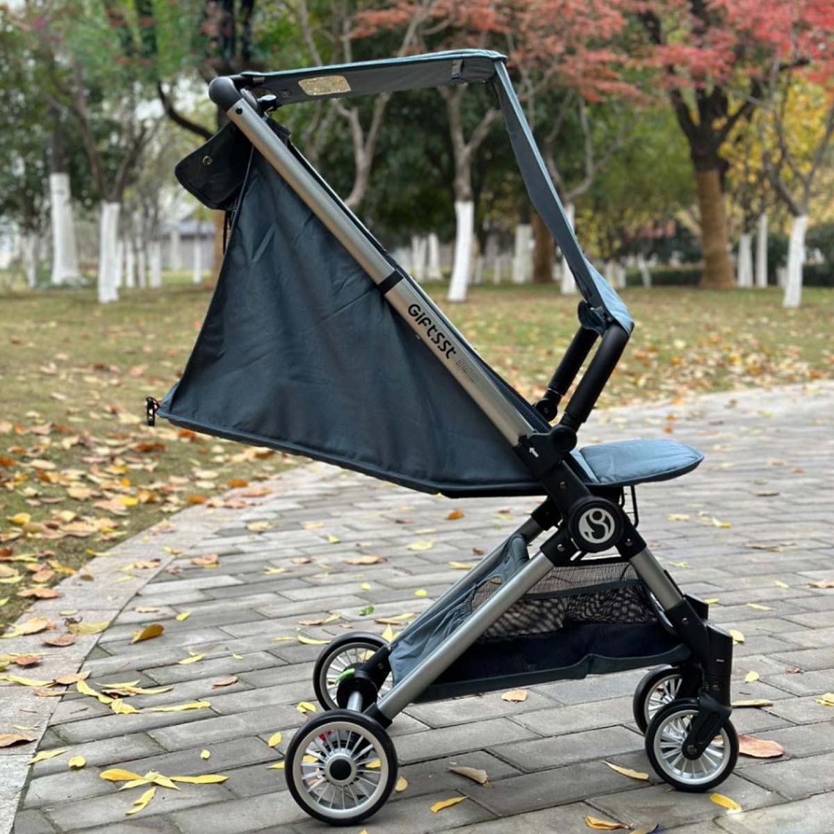 بيبي دريم عربة هدية خفيفة الوزن بلون أزرق للأطفال من عمر 0 إلى 2 سنة