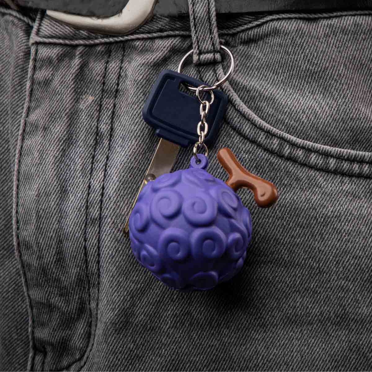 Cinereplicas One Piece Squishy Gum-Gum Fruit Keychain Unisex, 3-4 Years