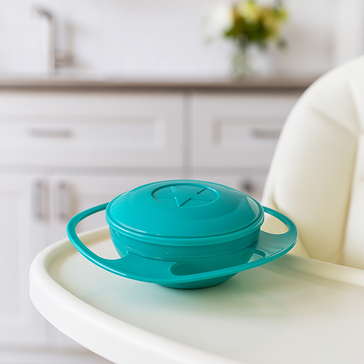 إيزي كيدز وعاء دوار مانع للانسكاب باللون الأخضر مع غطاء للأطفال من عمر 0 إلى 2 سنة