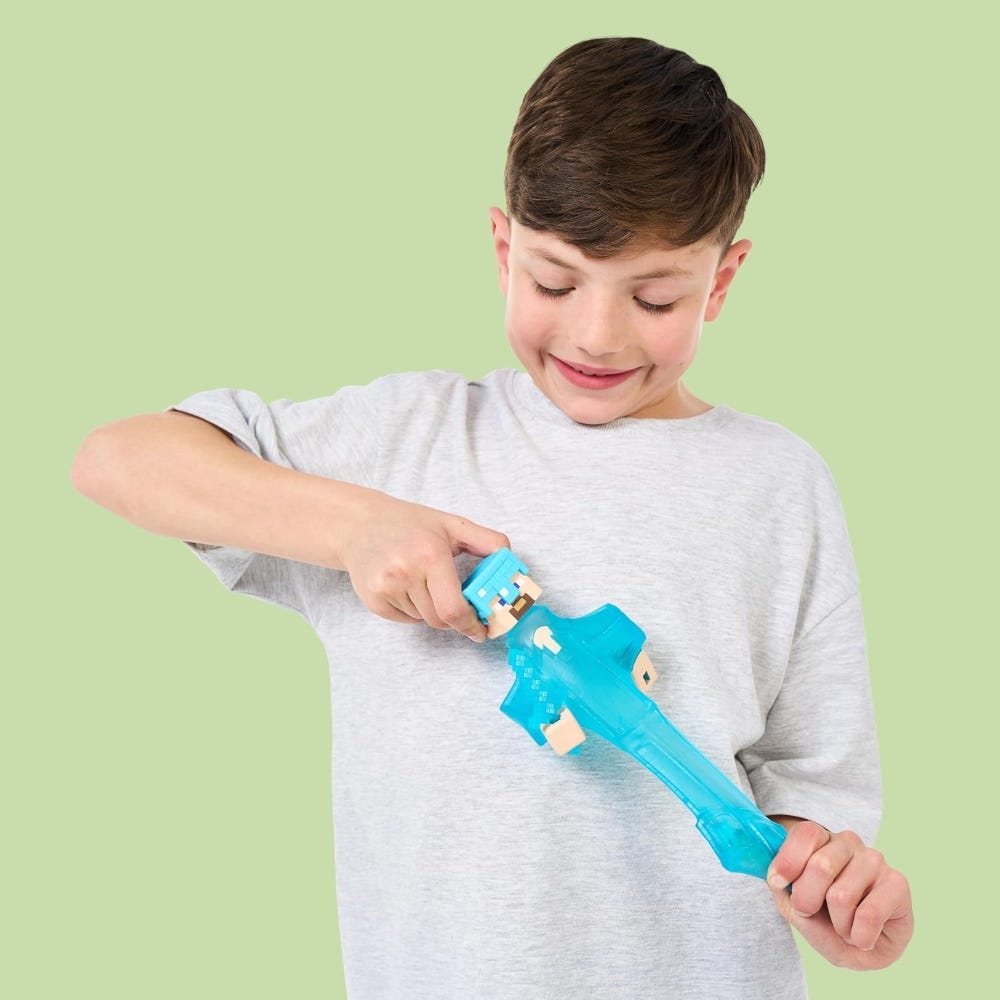 Heroes of Goo Jit Zu 4.5″ Minecraft Stretchy Characters Steve with Diamond Armor & Sword Action Figure Unisex, 5-7 Years