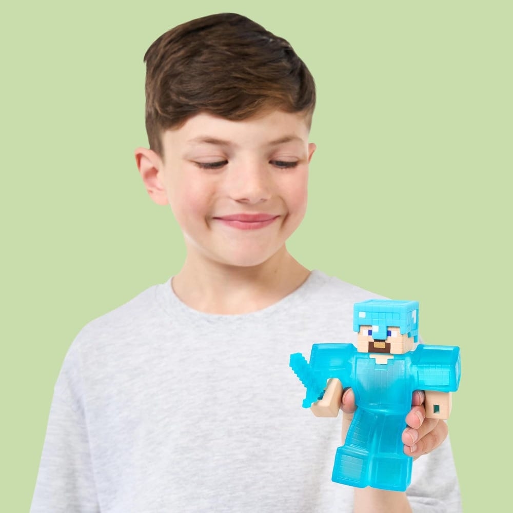 Heroes of Goo Jit Zu 4.5″ Minecraft Stretchy Characters Steve with Diamond Armor & Sword Action Figure Unisex, 5-7 Years