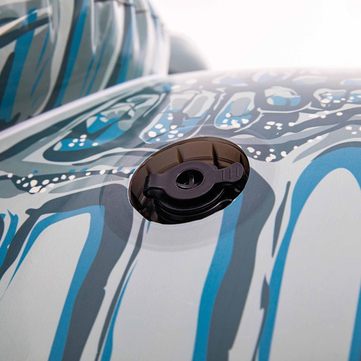 إنتكس مجسمات لعب ديناصورات جراسيك متنوعة برونتوسوروس وترايسيراتوبس، للجنسين، من عمر 3 إلى 4 سنوات