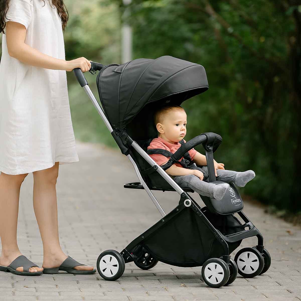 Kikibebe Black Lightweight Travel Stroller with Trolley Handle
