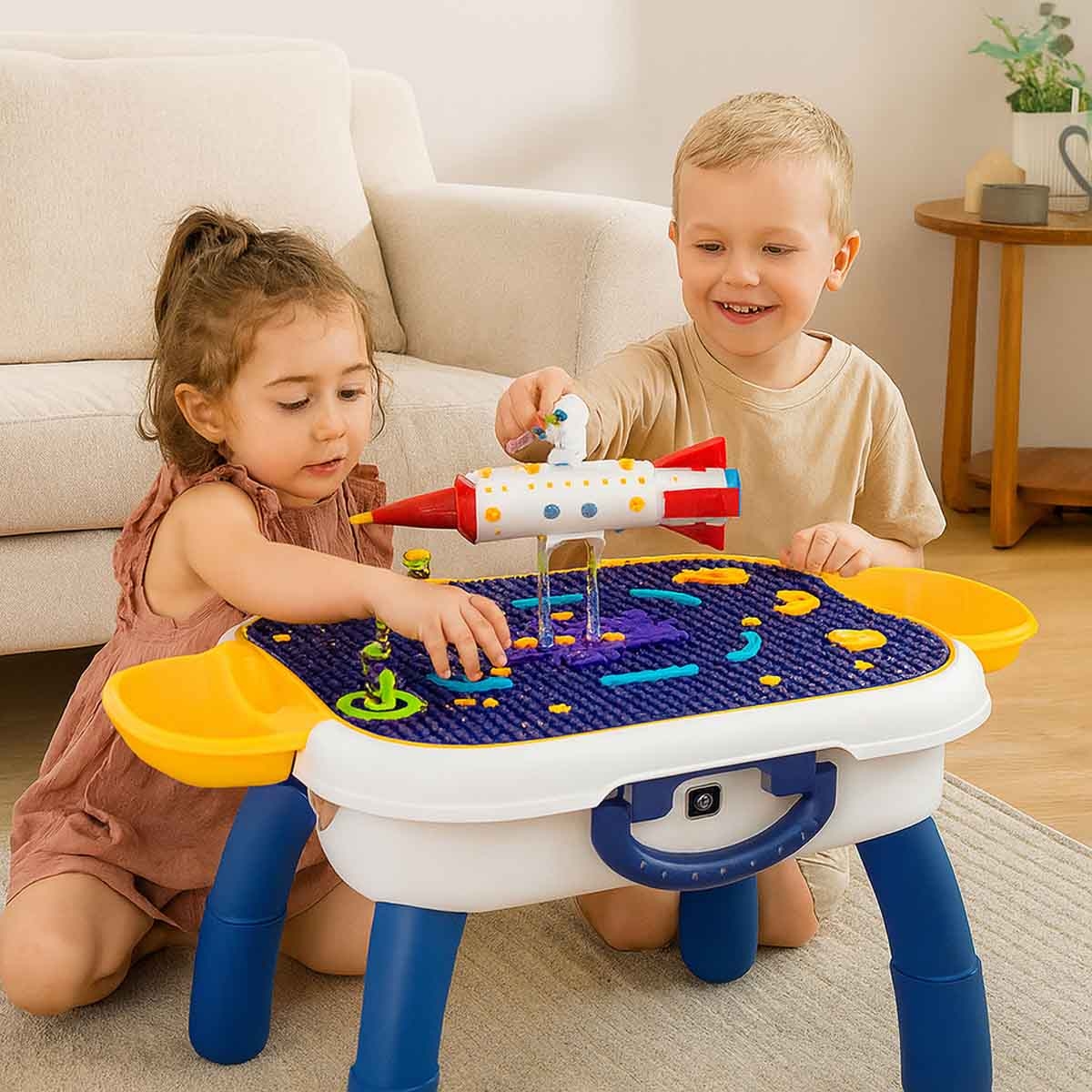 ليتل ستوري طاولة نشاط 4-في-1 باللون الأزرق مع مكعبات