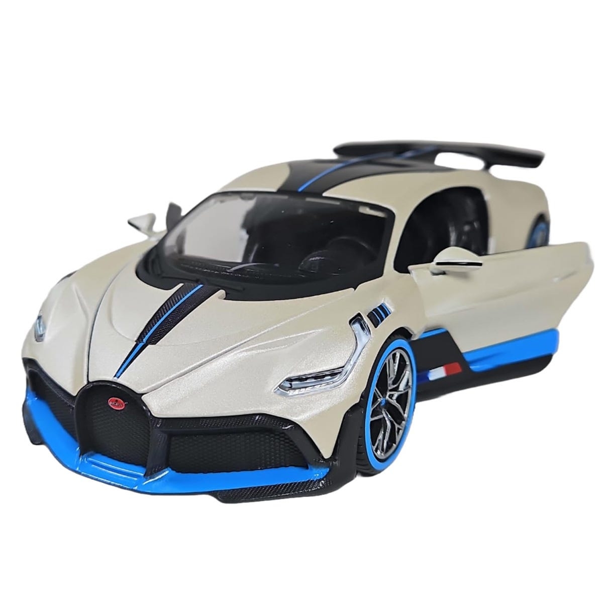 Maisto Special Edition Series 1:24 Scale Bugatti Divo Assorted Diecast Car Unisex, 3-4 Years