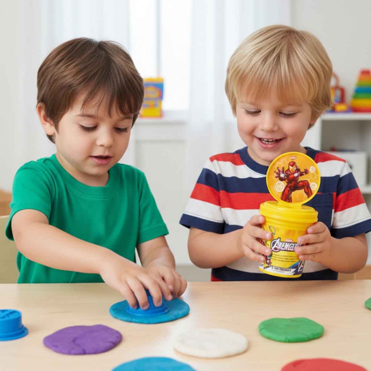 مارفل آيرون مان عجينة 3 أونصات مع أداة طباعة شكل للأطفال بعمر 3-4 سنوات