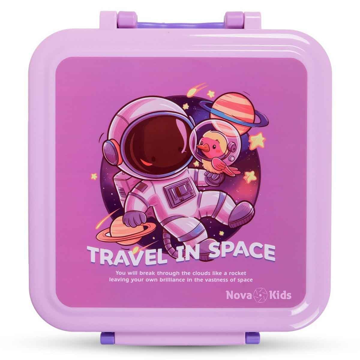 نوفا كيدز صندوق غداء بنتو بسعة 1.5 لتر بتصميم رائد فضاء بثلاثة أقسام مع مجموعة ملعقة وشوكة وصندوق صلصة