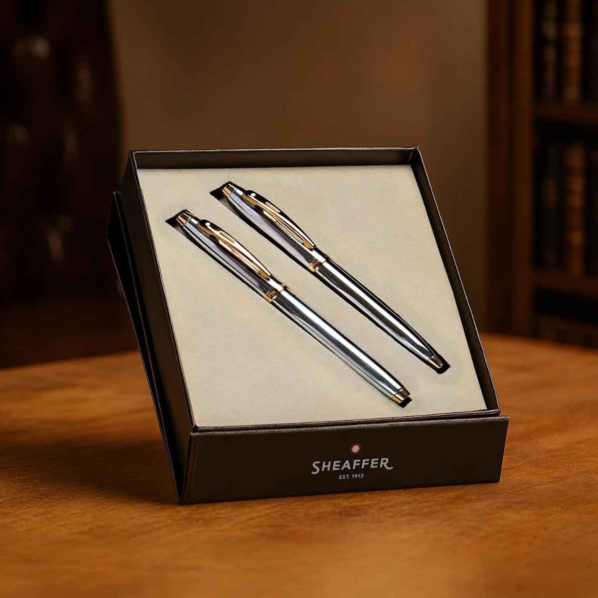 شيفر طقم هدية قلم حبر جاف 100 + قلم حبر