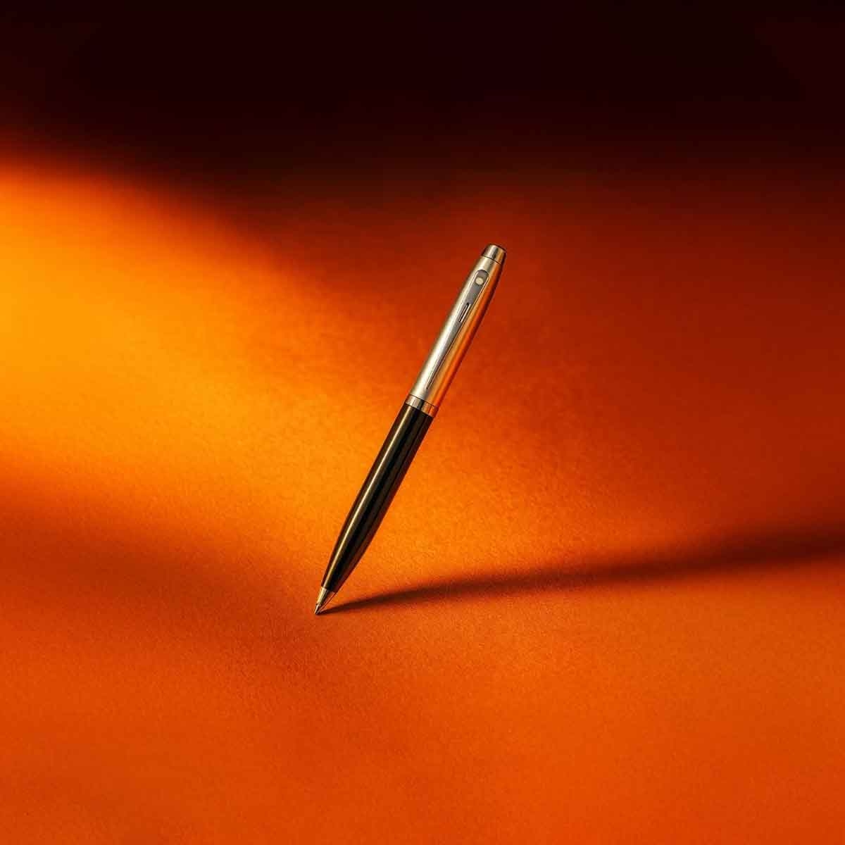 شيفر قلم 100 أسود لامع وكروم مصقول حبر جاف