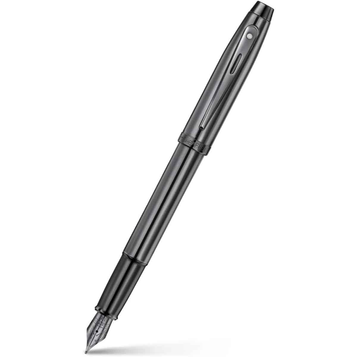 شيفر قلم 100 أيونيك مع لمسات ذهبية PVD ريشة متوسطة