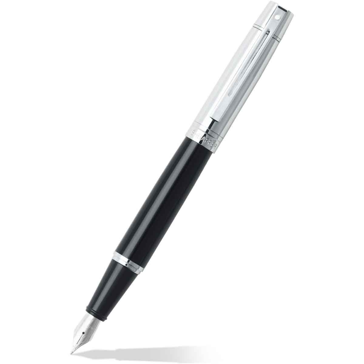 شيفر قلم 300 أسود لامع بغطاء كروم ريشة دقيقة