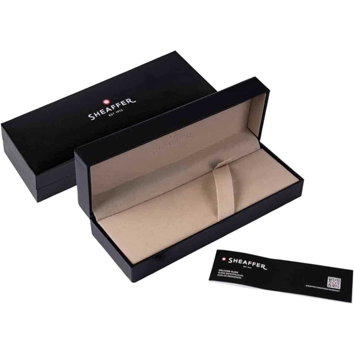 شيفر قلم 300 رمادي مطفي لاكيه مع لمسات سوداء مصقولة حبر سائل