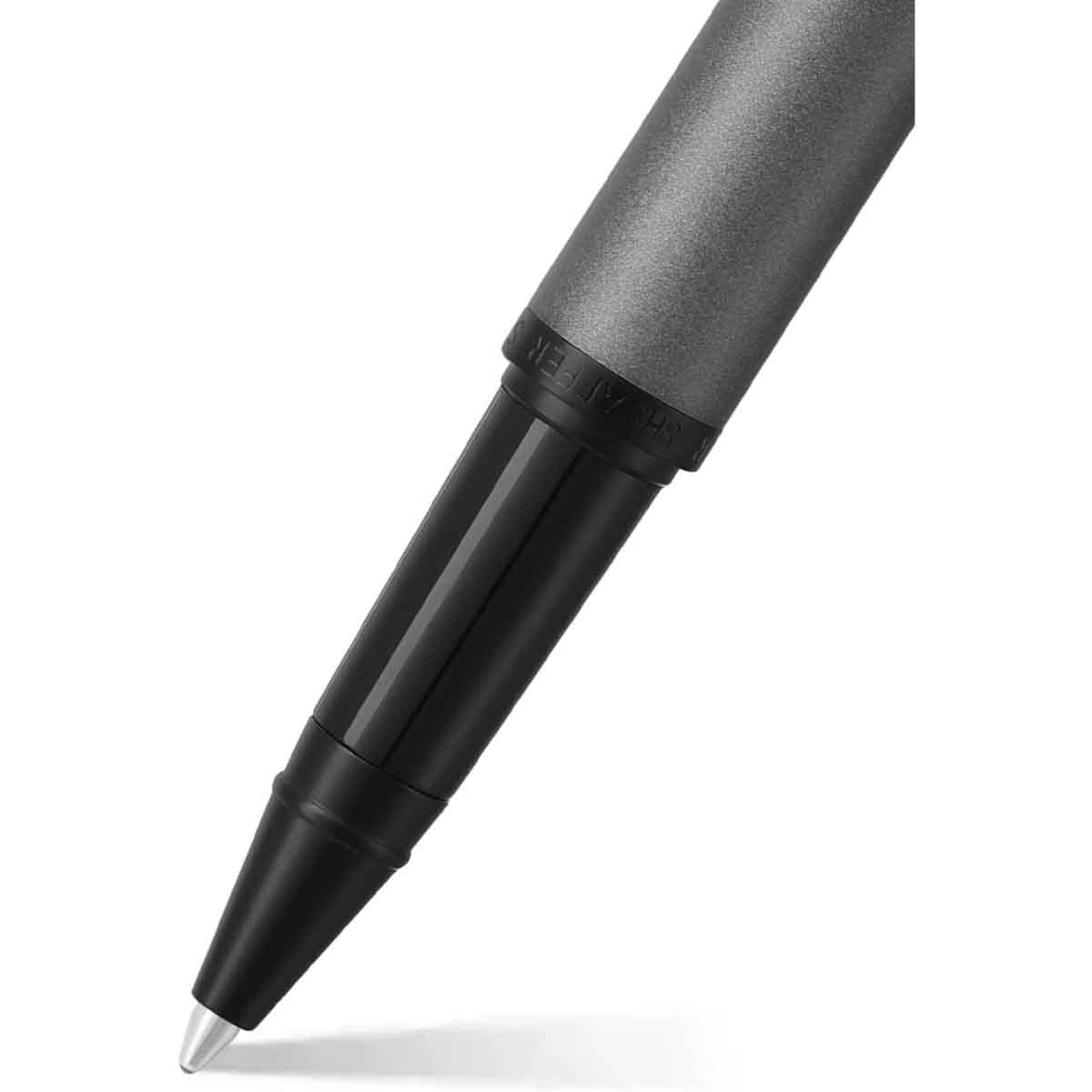 شيفر قلم في إف إم E9424 رمادي مطفي مع حواف سوداء مطفية حبر سائل