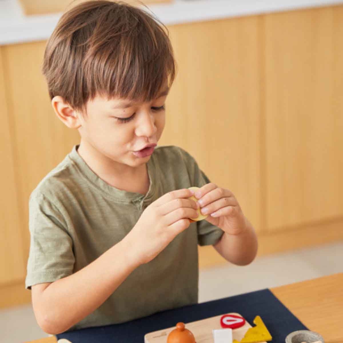 بلان تويز لوحة أجبان ومقبلات لألعاب المطبخ، للجنسين، من عمر 3 إلى 4 سنوات