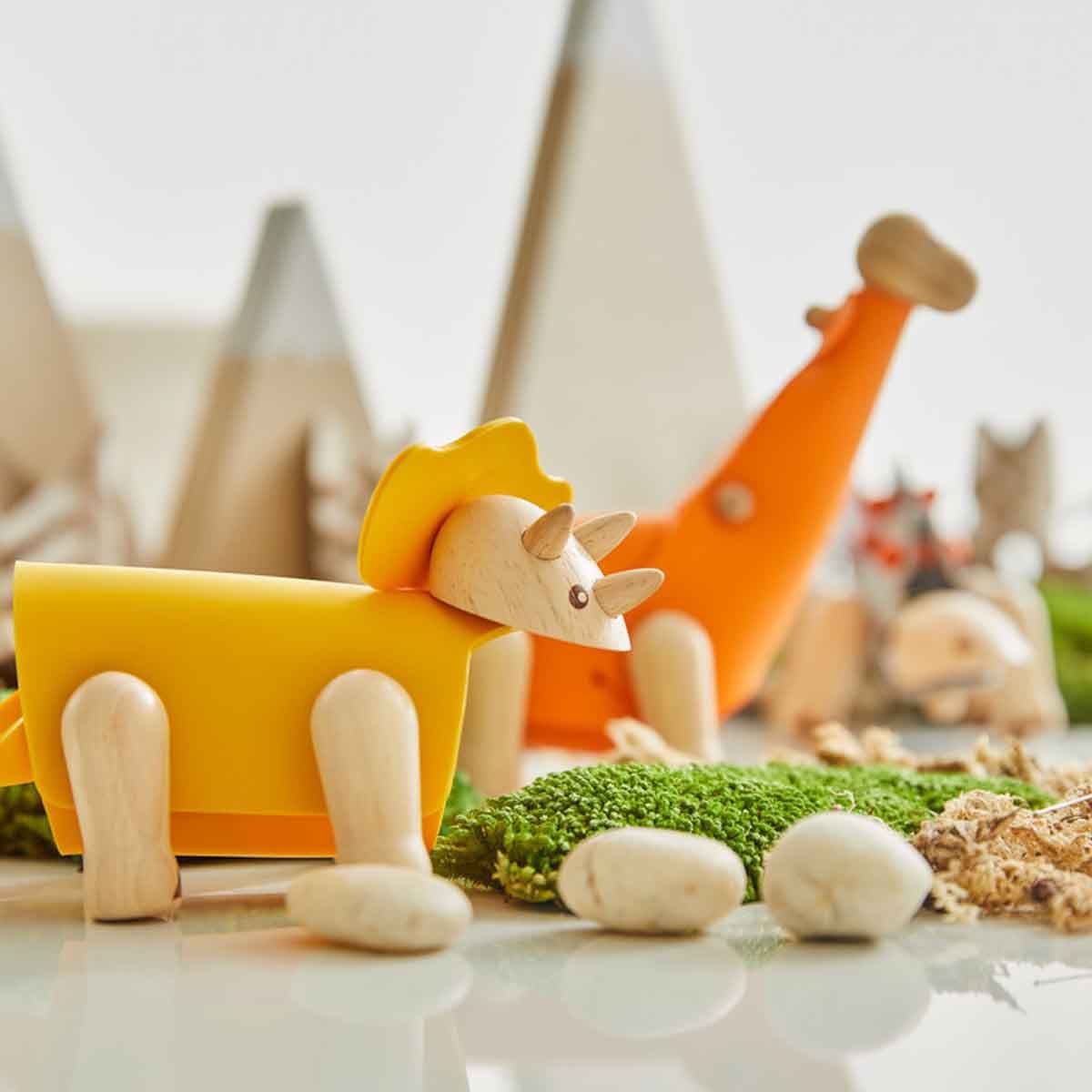 بلان تويز مجسم تريسيراتوبس خشبي افعلها بنفسك للجنسين 3 - 4 سنوات