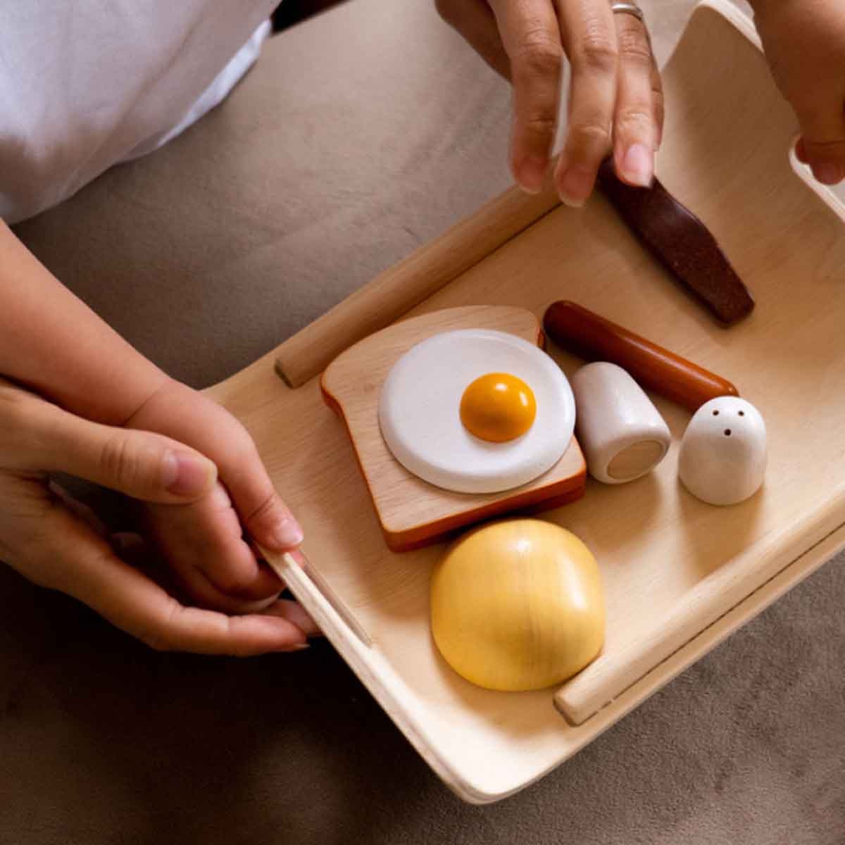 بلان تويز ألعاب مطبخ خشبية – قائمة إفطار، للجنسين، من عمر 3 إلى 4 سنوات