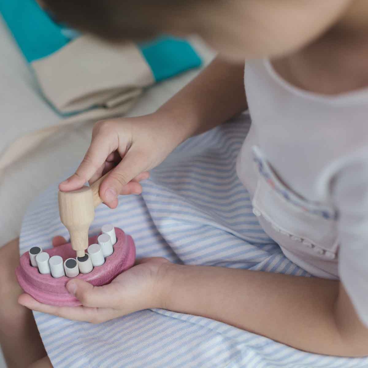 بلان تويز مجموعة طبيب أسنان خشبية، للجنسين، من عمر 3 إلى 4 سنوات