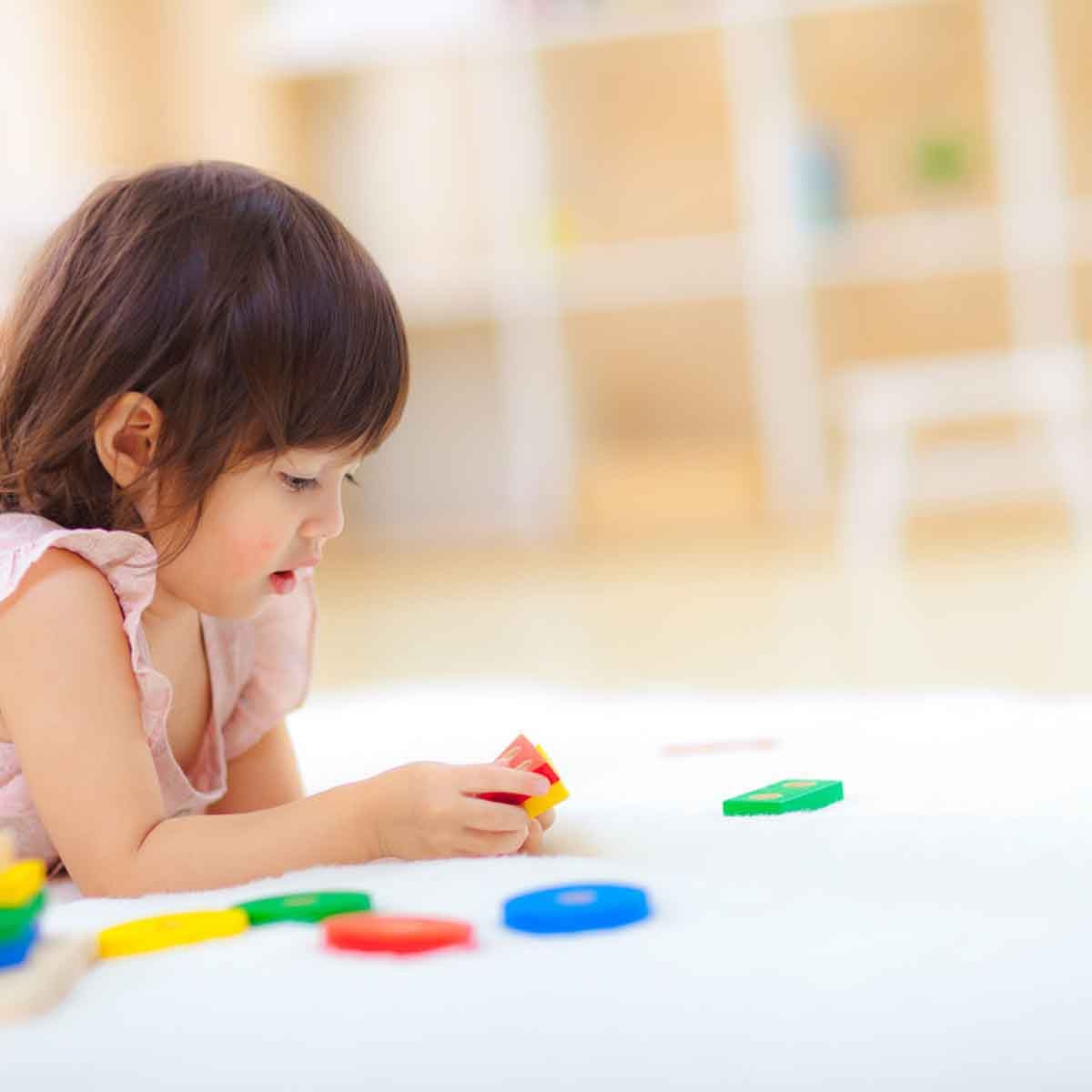 بلان تويز لوحة فرز هندسية خشبية للجنسين 3 - 4 سنوات