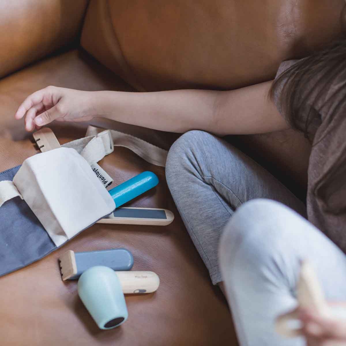 بلان تويز مجموعة تصفيف الشعر خشبية، للجنسين، من عمر 3 إلى 4 سنوات