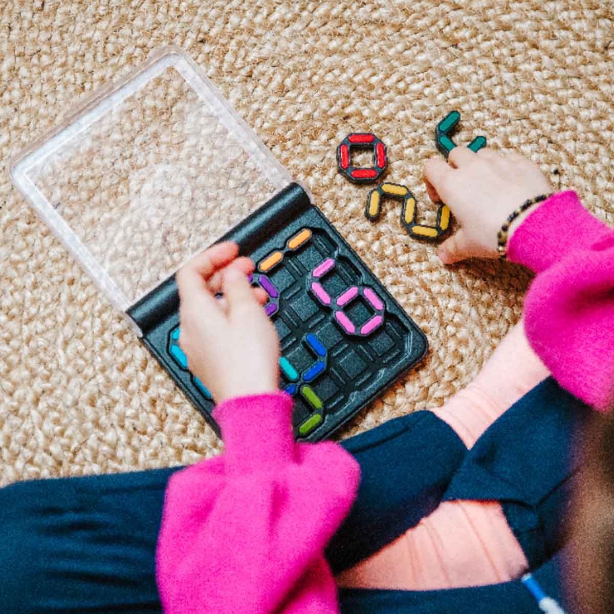 SmartGames IQ Digits Game Unisex, 8-10 Years