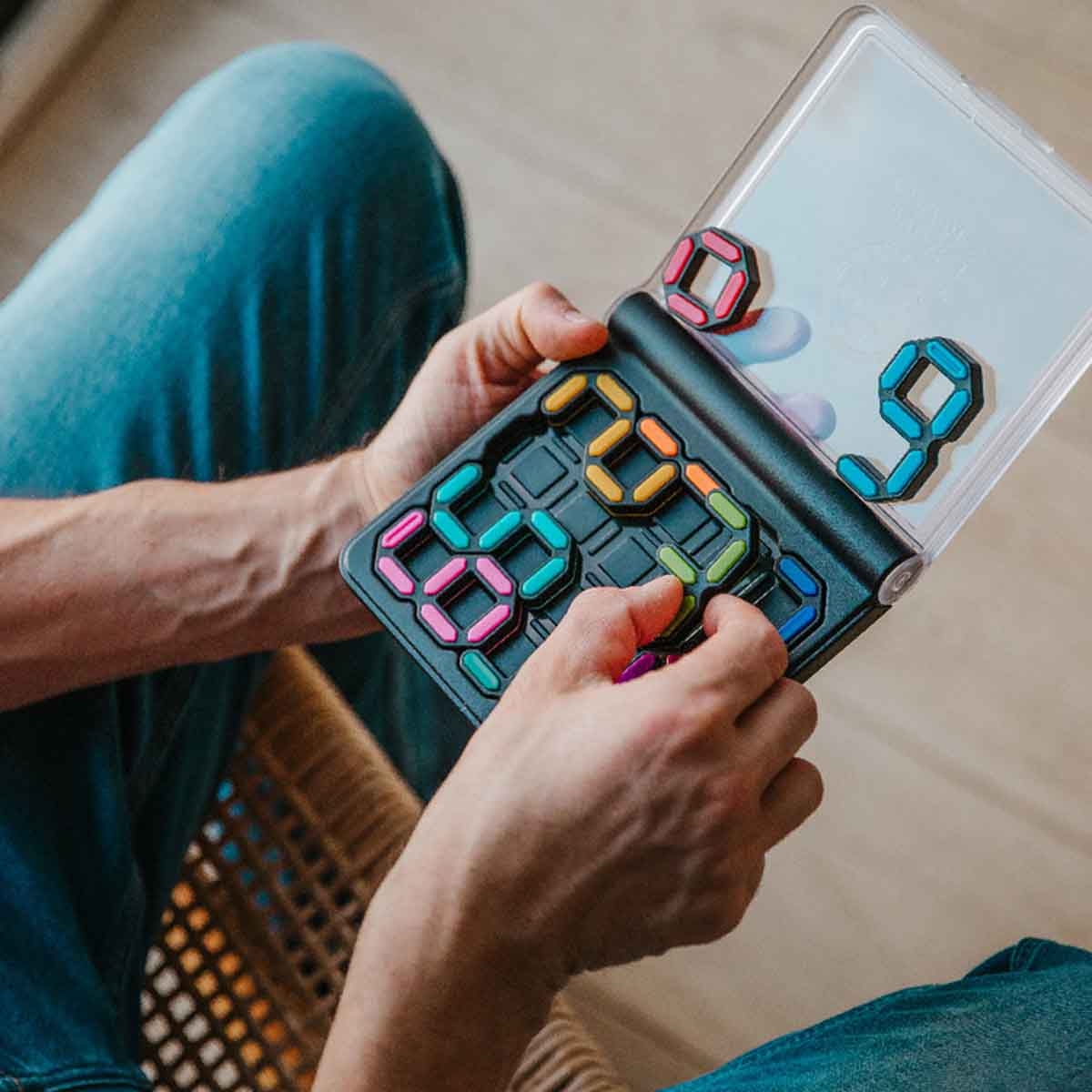 SmartGames IQ Digits Game Unisex, 8-10 Years