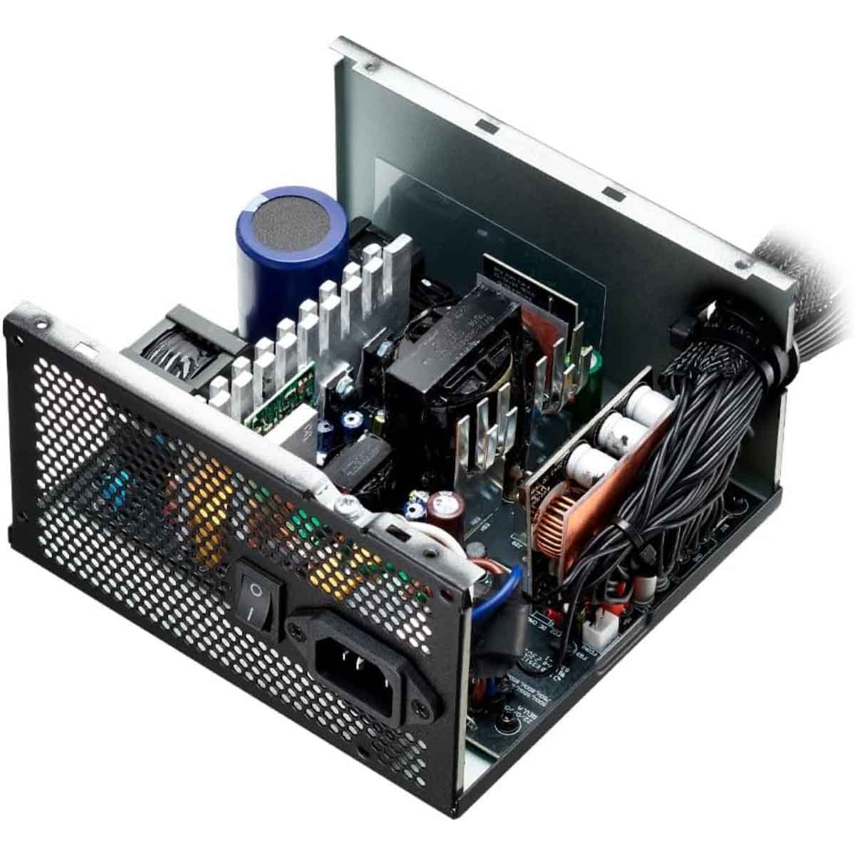 إكس بي جي مزود طاقة 850W Kyber بشهادة 80+ Gold قياس ATX 3.1 غير معياري